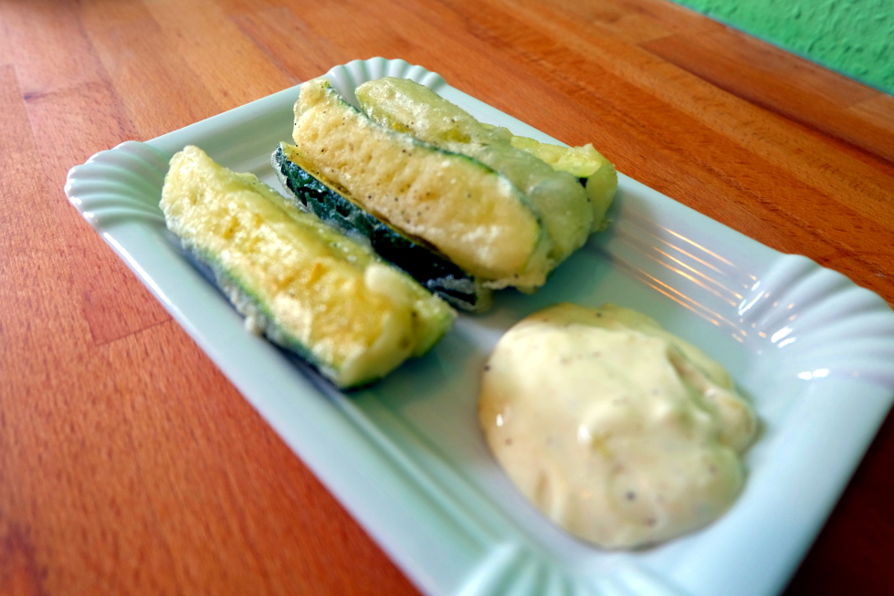 Zucchini Fritters mit Aioli
